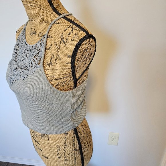 Mudd Halter Top Size Medium - Picture 3 of 6